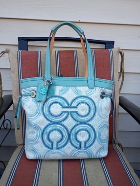 NWT Coach Audrey Signatute Op Art Swirl Tote
